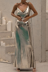 Rückenfreies Kleid mit Mental Coating und Bindeträgern